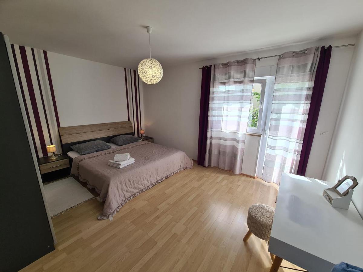 Villa Ska Pula Exteriör bild